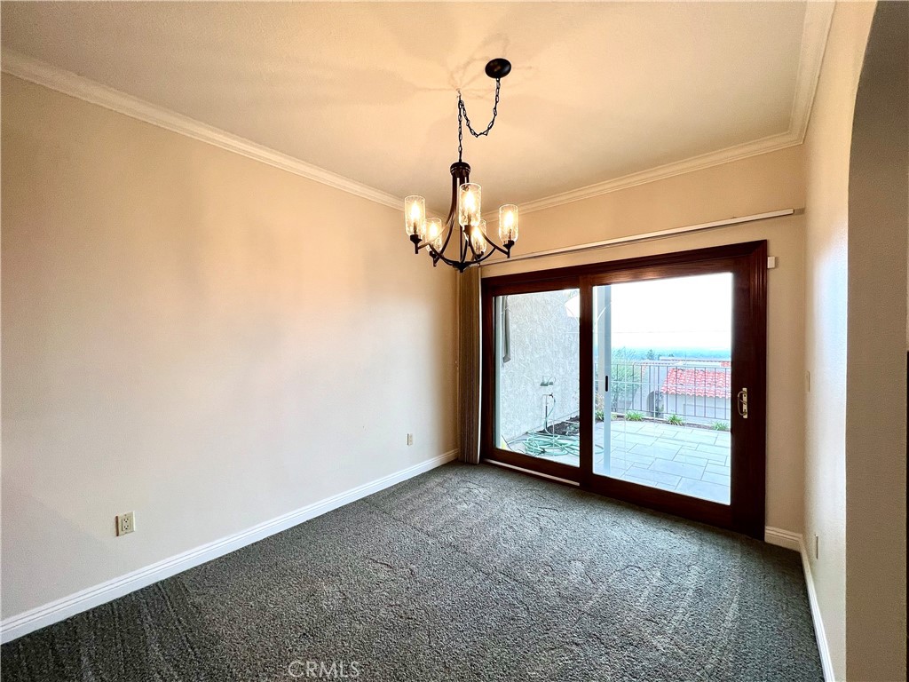 888 W Highpoint Drive