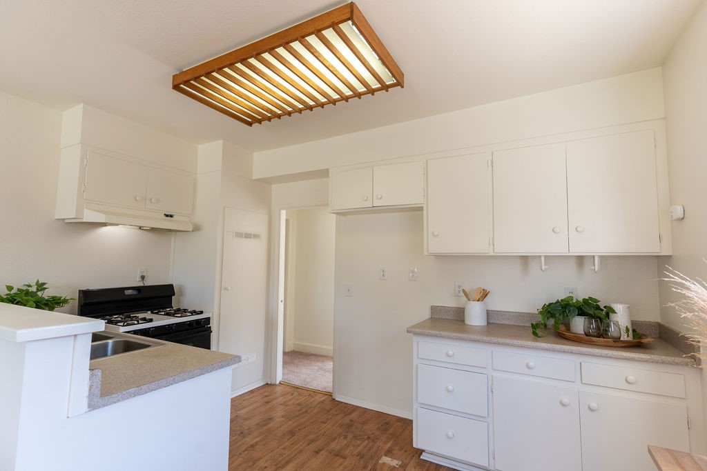 732 E El Morado Court