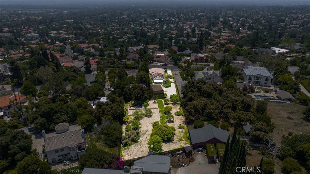 2453 N San Antonio Avenue