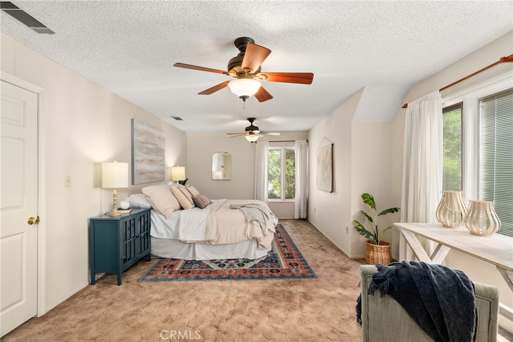 2453 N San Antonio Avenue