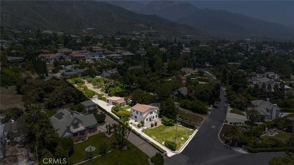 2453 N San Antonio Avenue