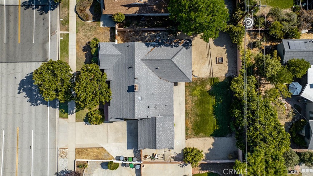 1425 N Mountain Avenue