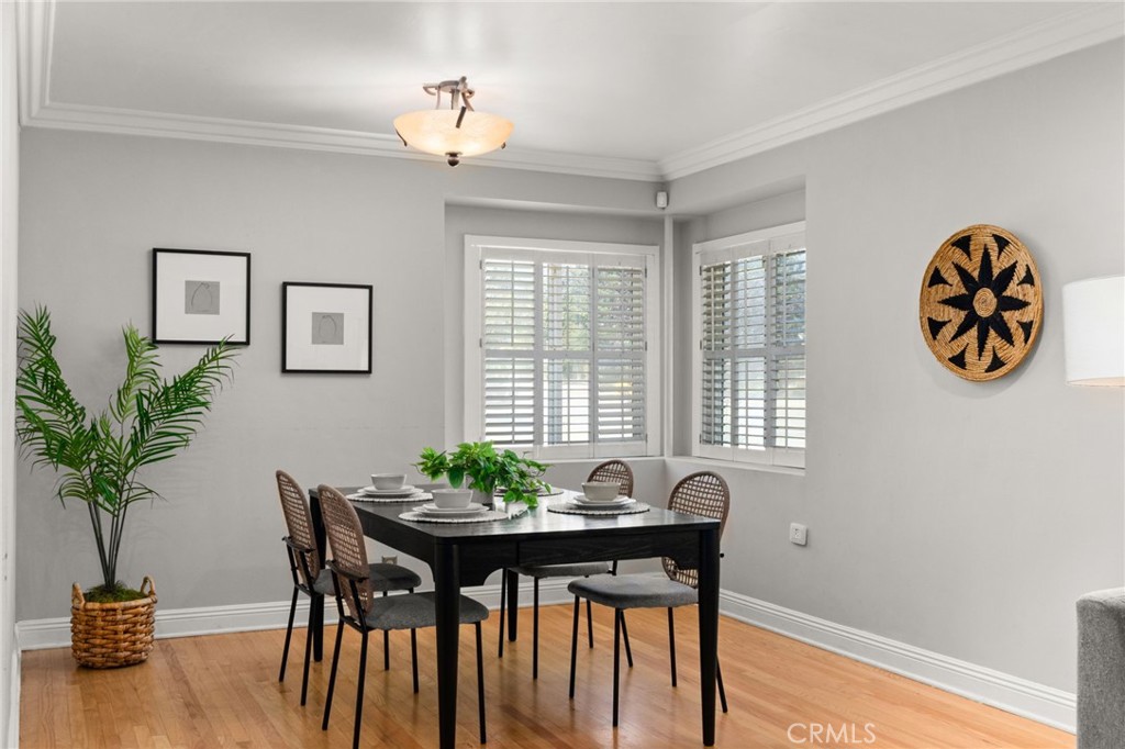 1425 N Mountain Avenue