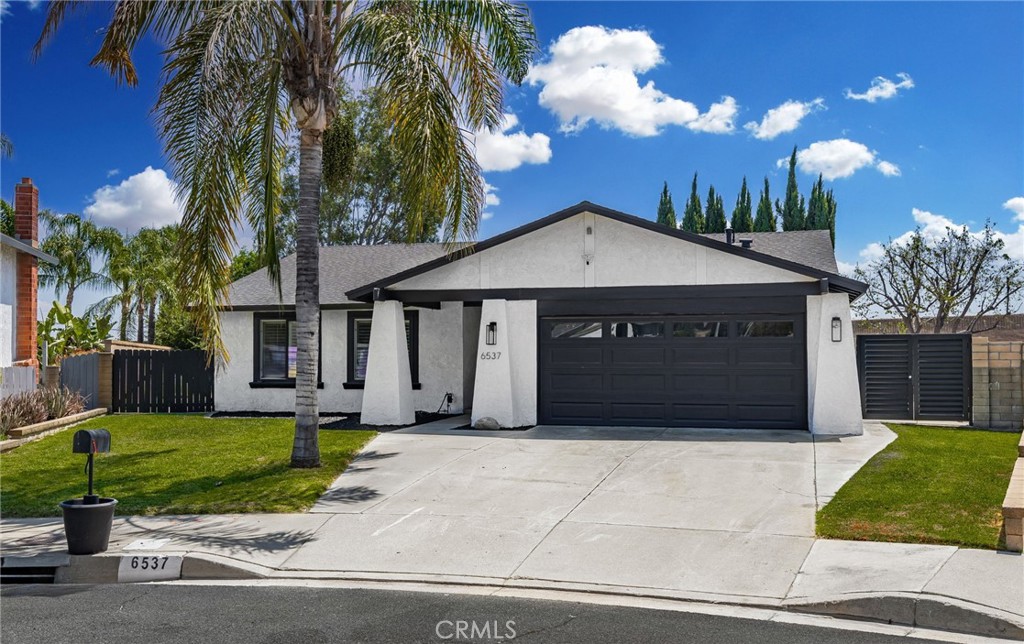 6537 Aquamarine Avenue