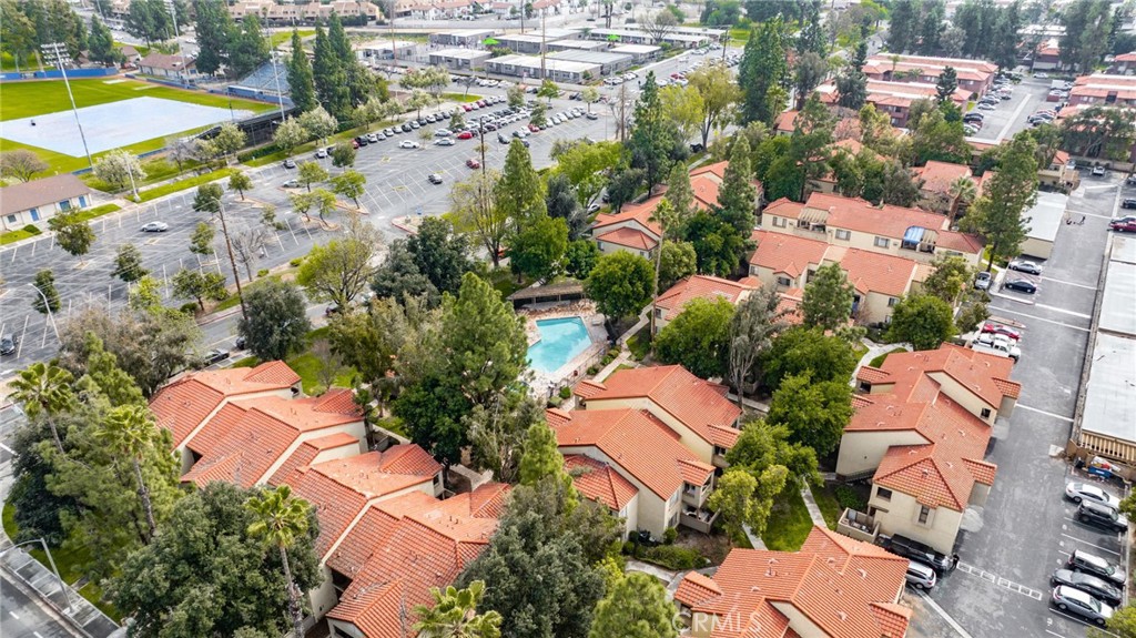 1142 W Blaine Street 202