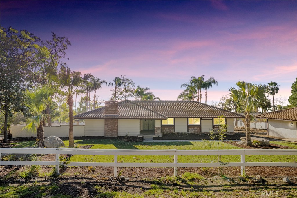 10569 Apple Lane