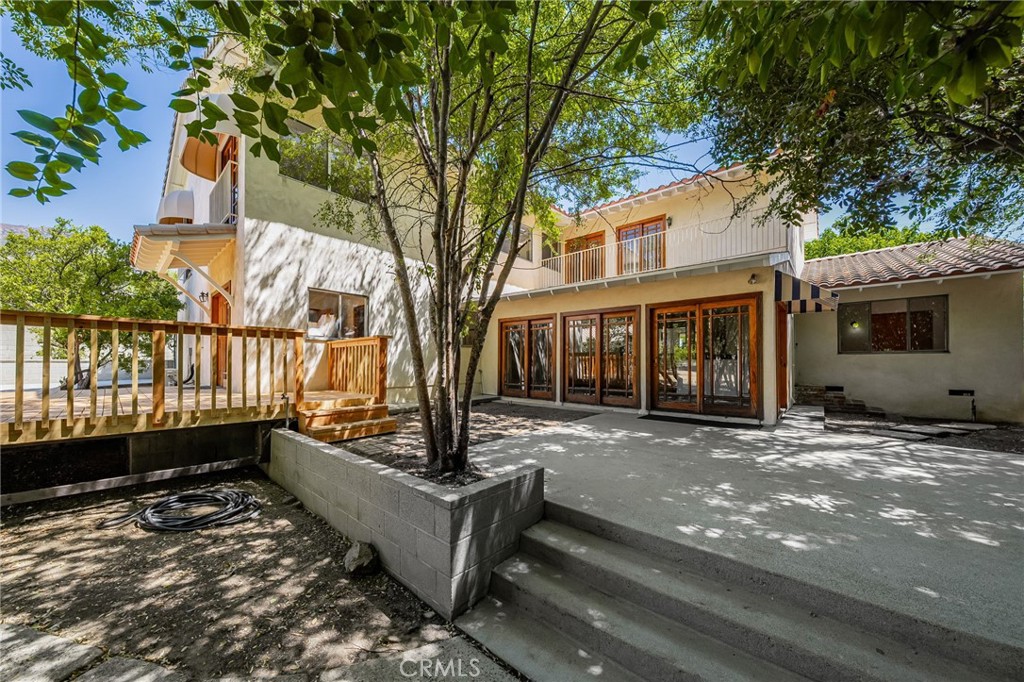 2365 N San Antonio Avenue