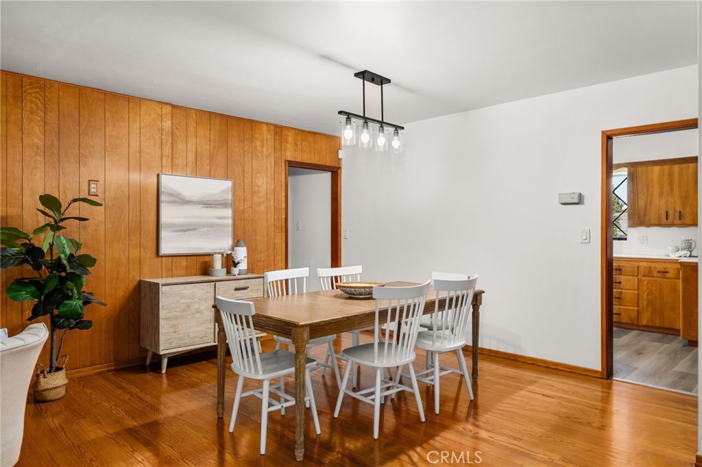 2365 N San Antonio Avenue