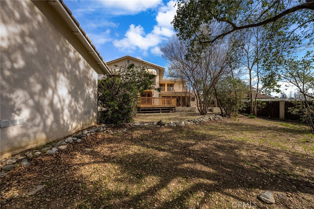 2365 N San Antonio Avenue