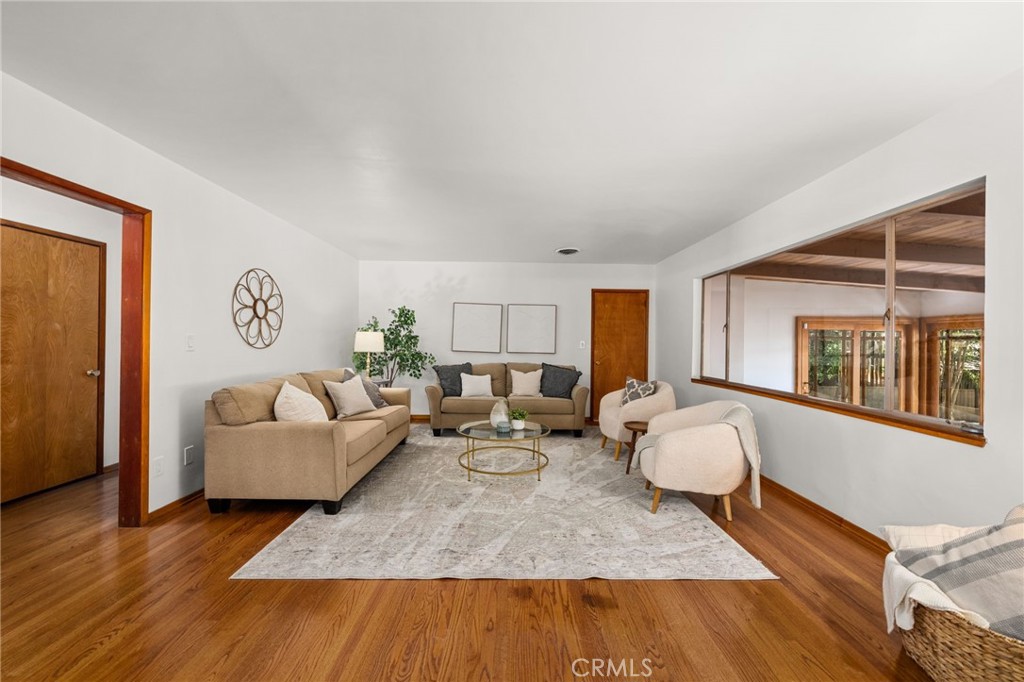 2365 N San Antonio Avenue