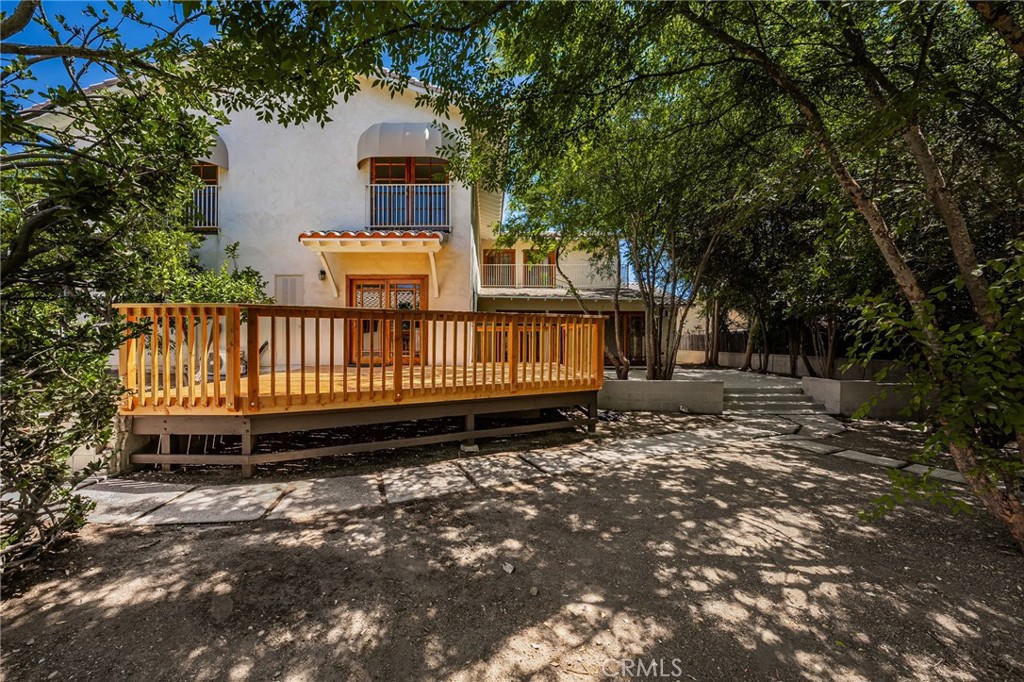 2365 N San Antonio Avenue