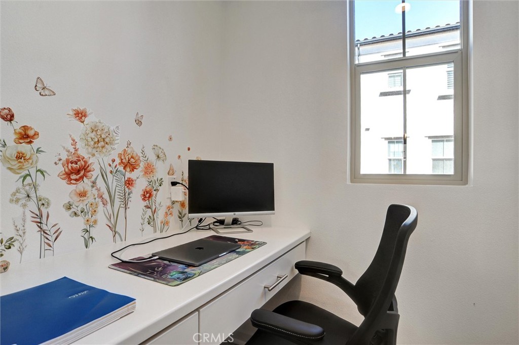 223 Bloomfield Court