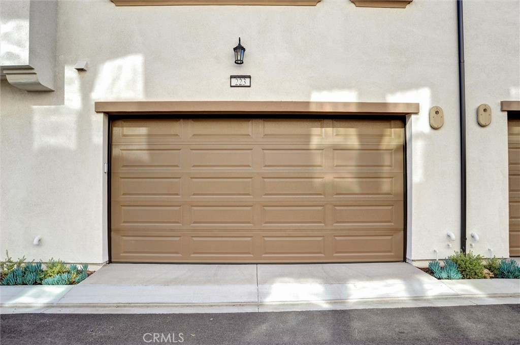 223 Bloomfield Court