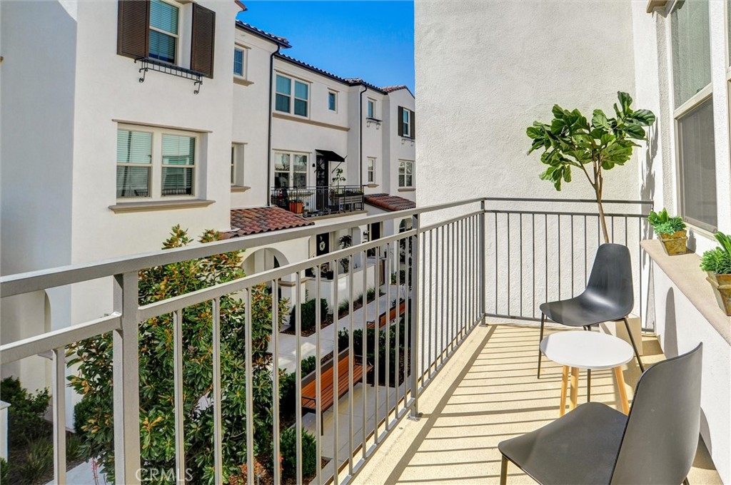 223 Bloomfield Court