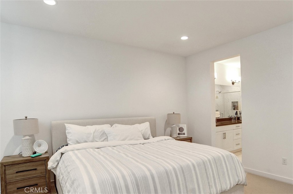 223 Bloomfield Court