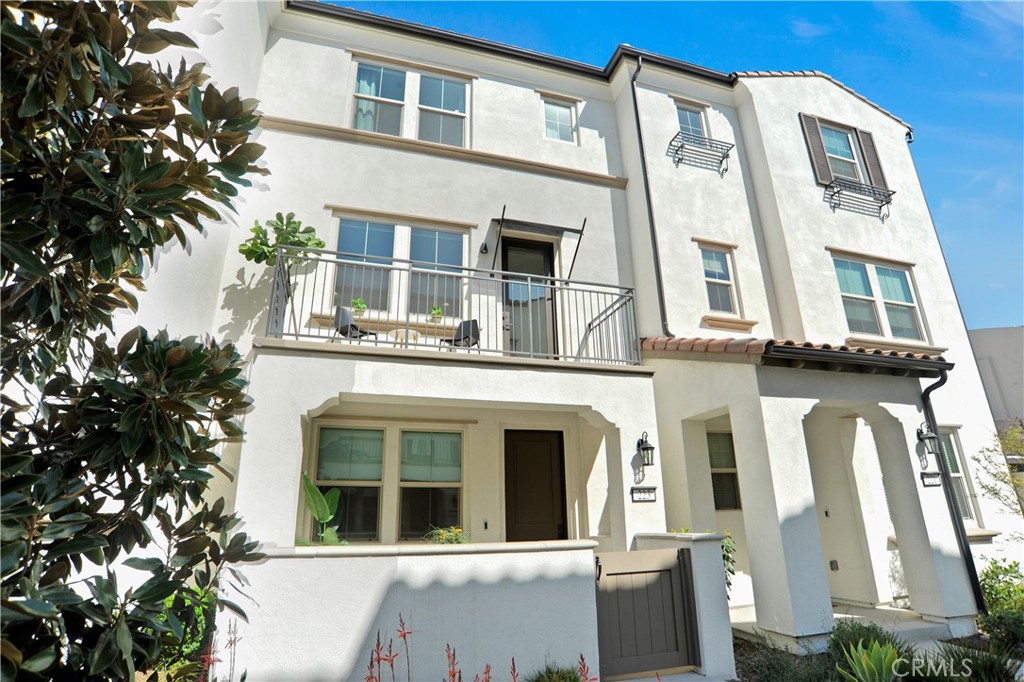 223 Bloomfield Court