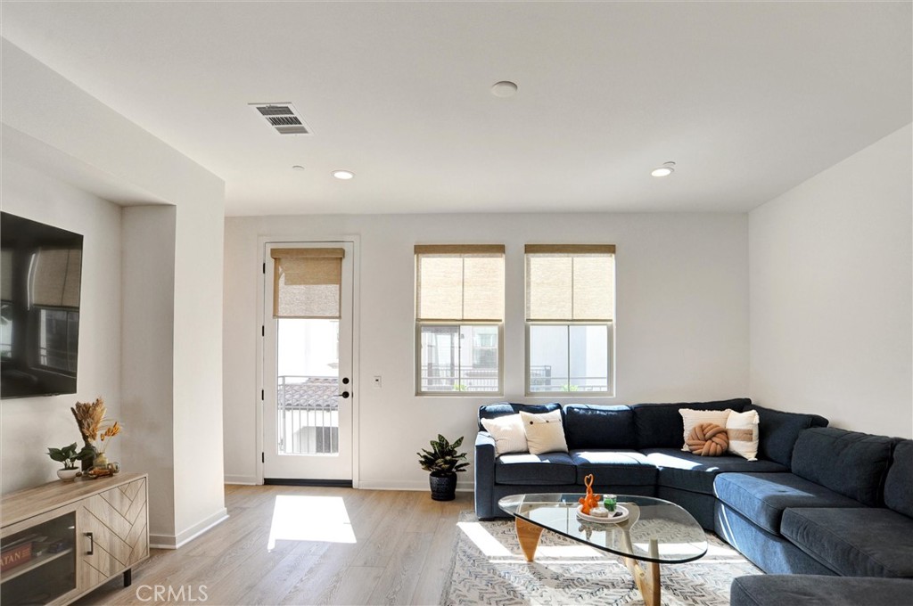 223 Bloomfield Court