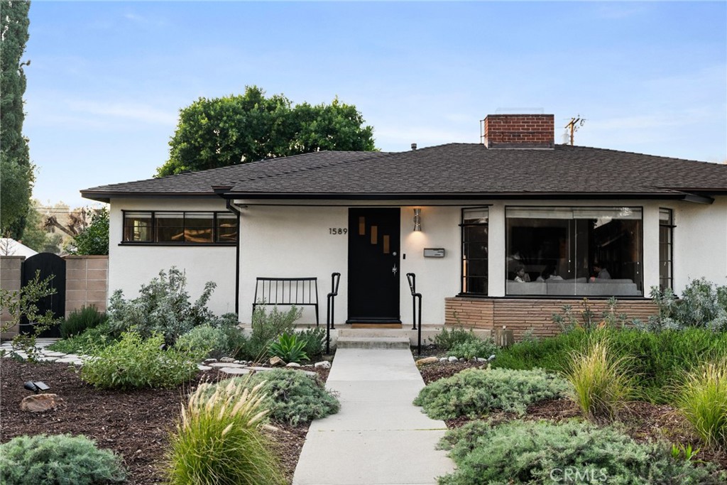 1589 Hacienda Place