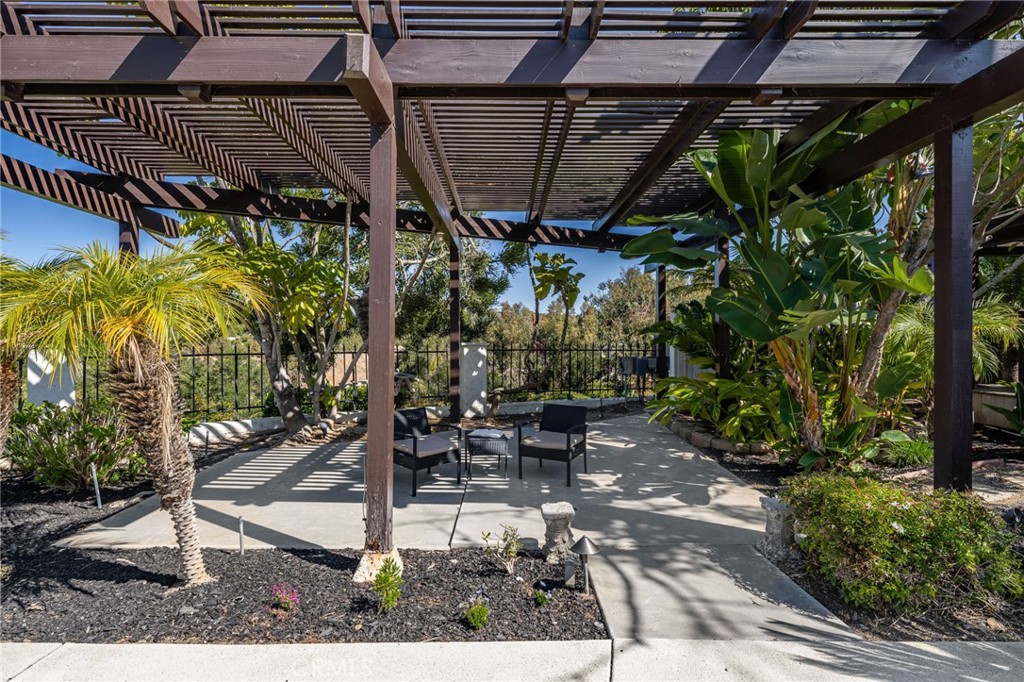 2465 Via Oeste Drive