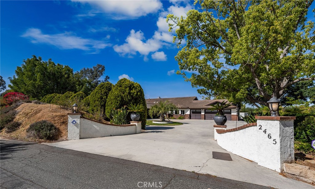 2465 Via Oeste Drive