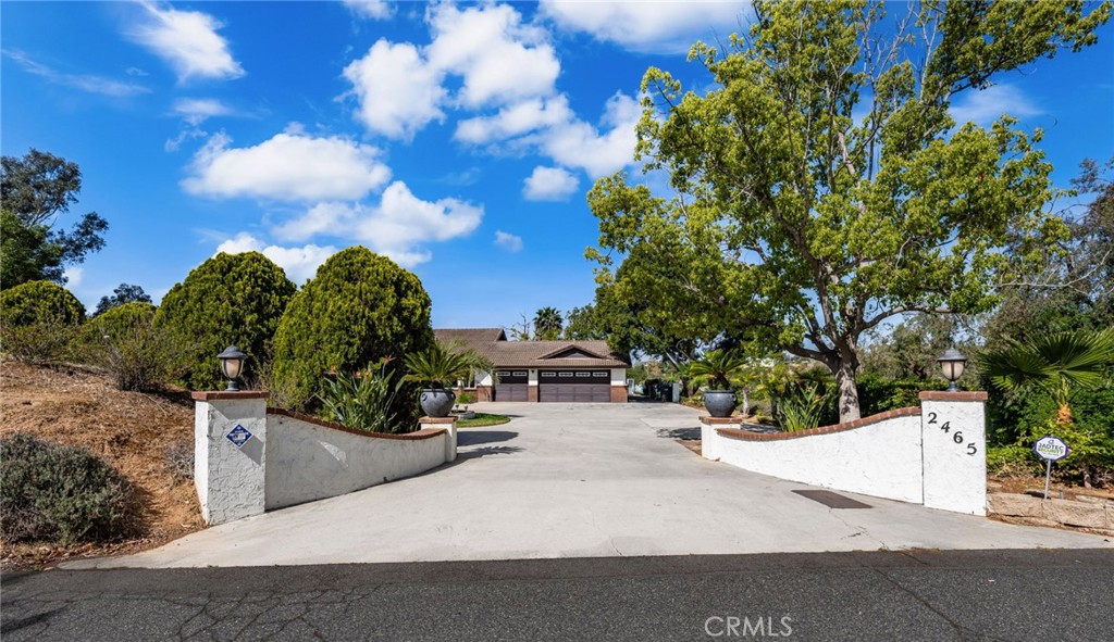 2465 Via Oeste Drive