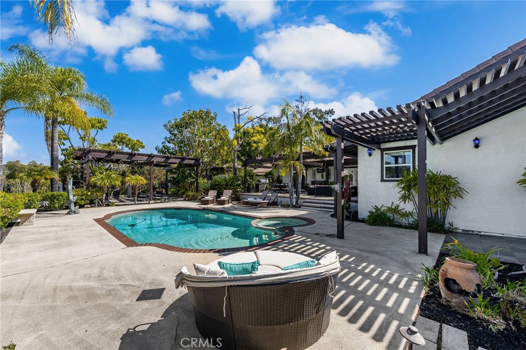 2465 Via Oeste Drive