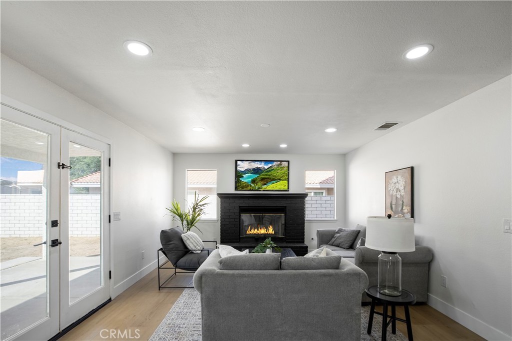 12930 Norfolk Lane