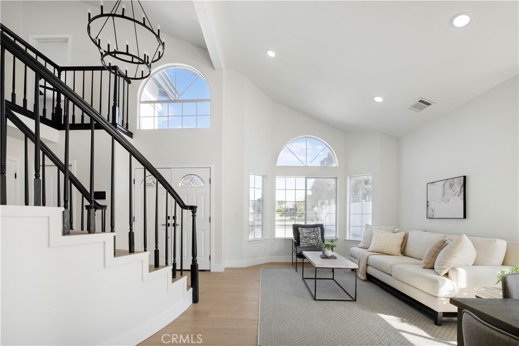 12930 Norfolk Lane