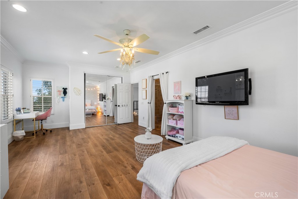 2229 N. 3rd Ave