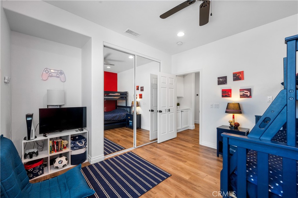 2229 N. 3rd Ave