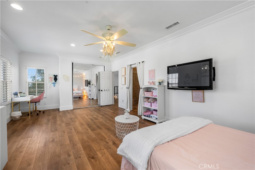 2229 N. 3rd Ave