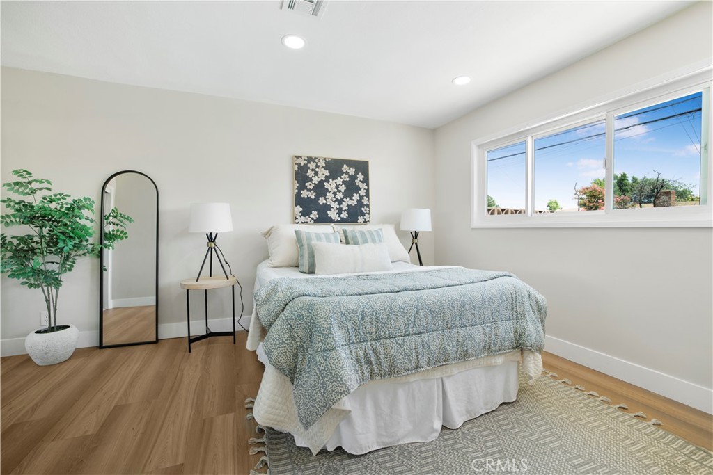 1347 W Princeton Street