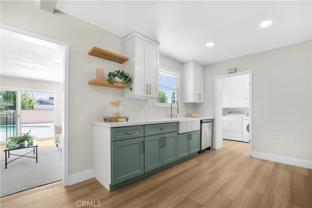 1347 W Princeton Street