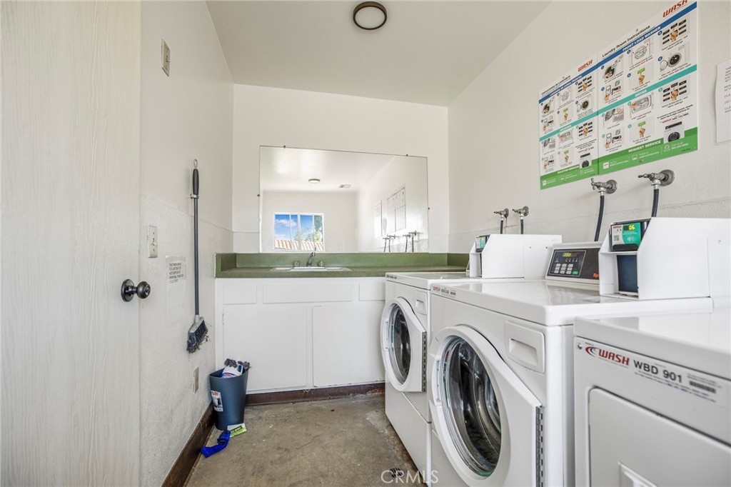 939 W Pine Street 44/D