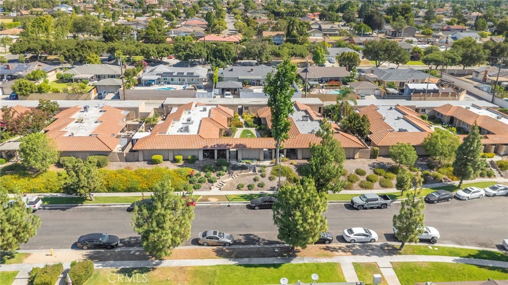 939 W Pine Street 44/D