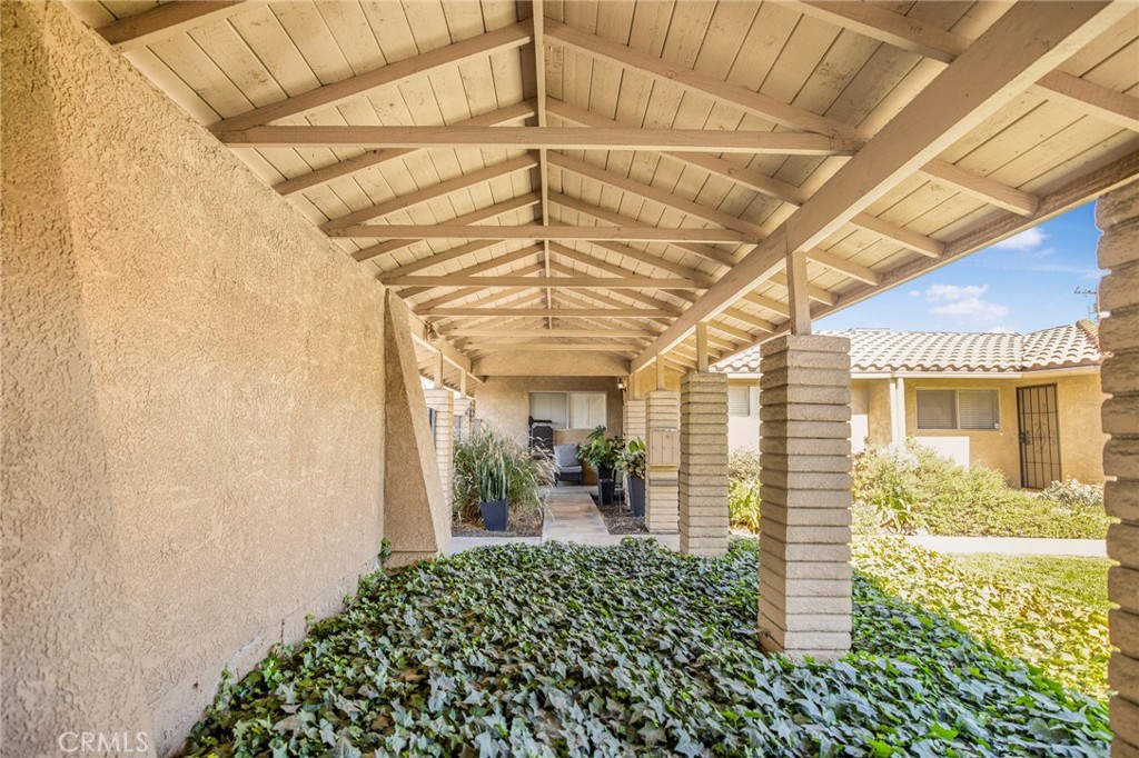 939 W Pine Street 44/D