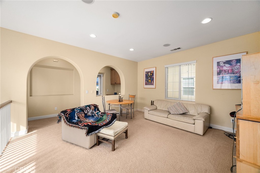 1238 Leggio Lane