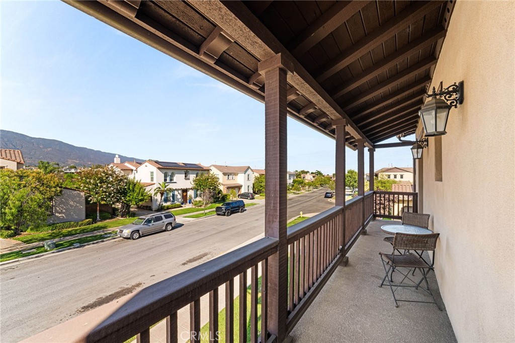 1238 Leggio Lane