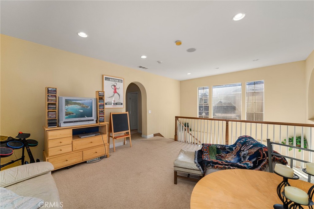 1238 Leggio Lane