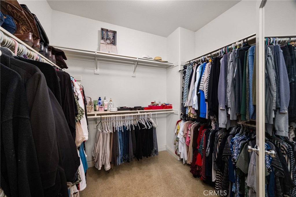 1238 Leggio Lane