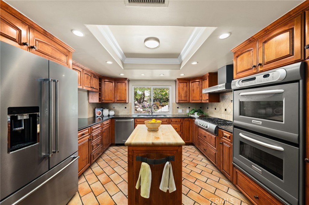 2525 Jonquil Drive