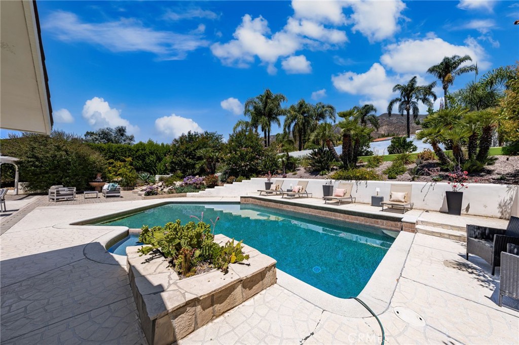 2525 Jonquil Drive