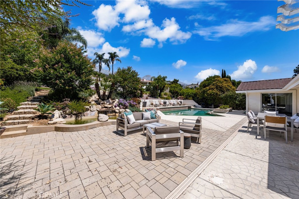 2525 Jonquil Drive