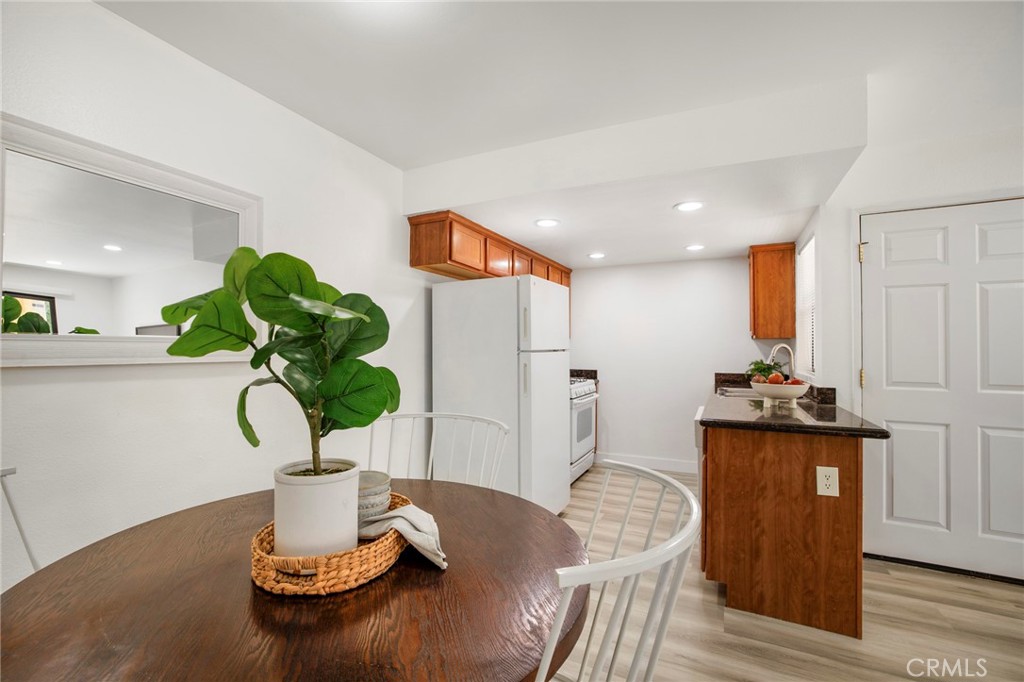 1140 W Blaine Street 202
