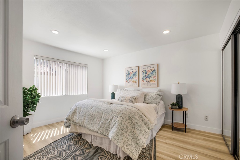 1140 W Blaine Street 202