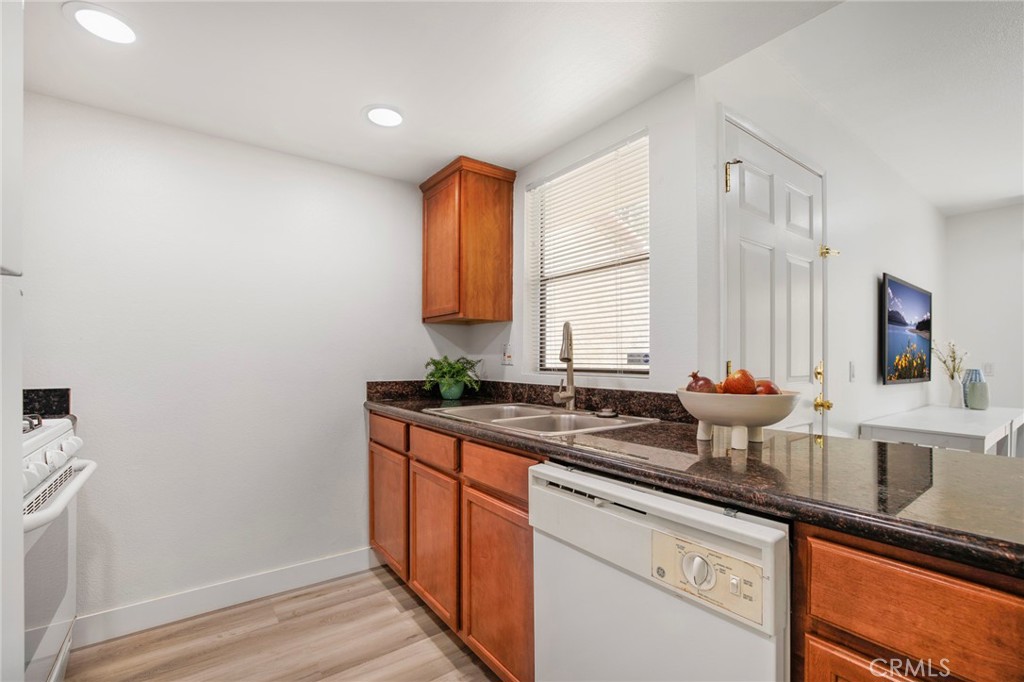 1140 W Blaine Street 202