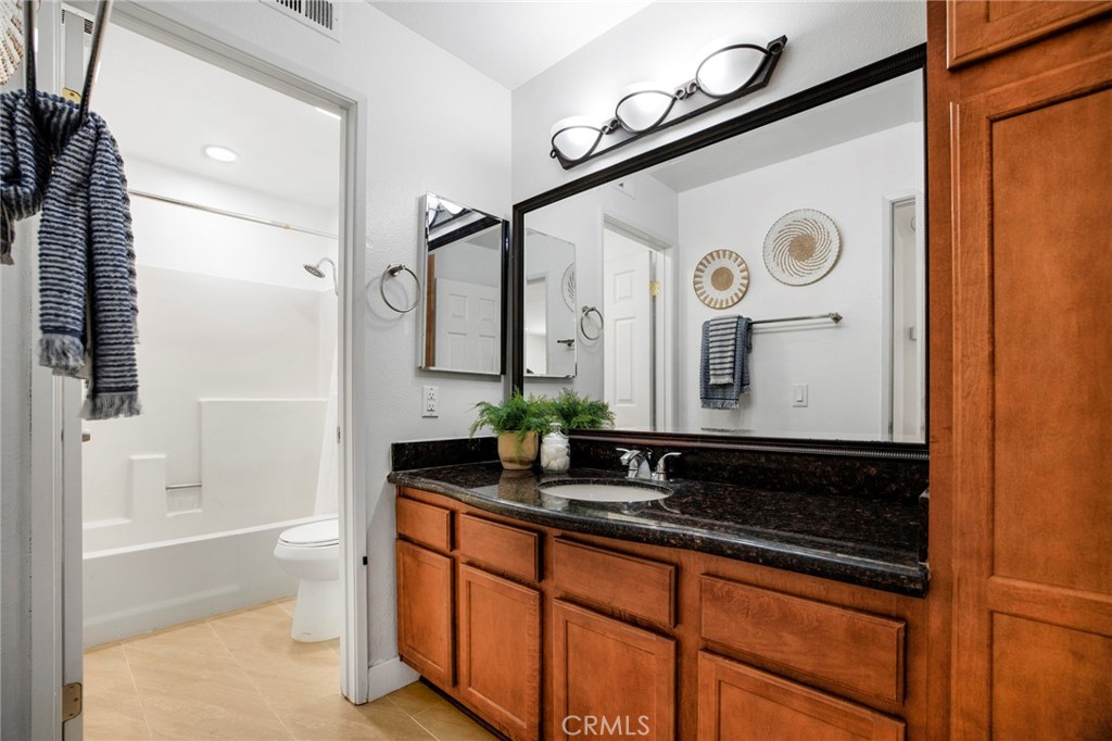 1140 W Blaine Street 202