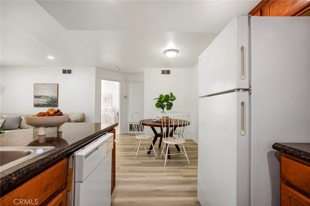 1140 W Blaine Street 202
