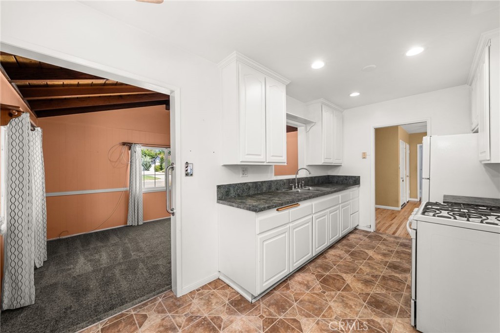 466 Saint Augustine Avenue