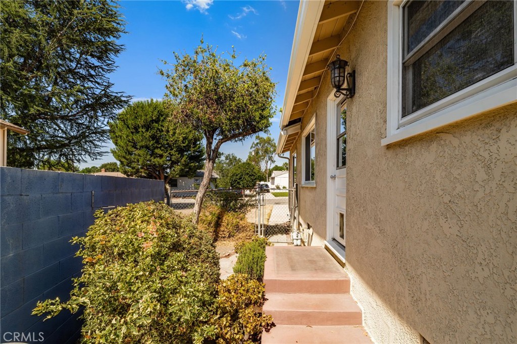 466 Saint Augustine Avenue